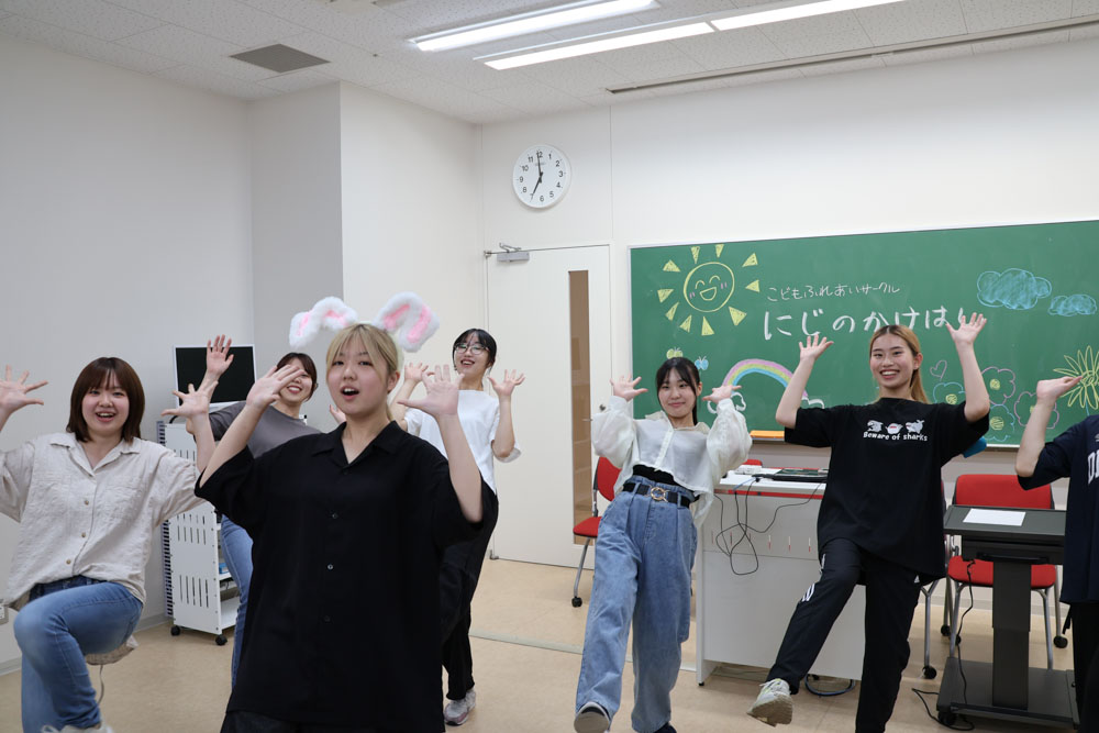 手遊びの練習中