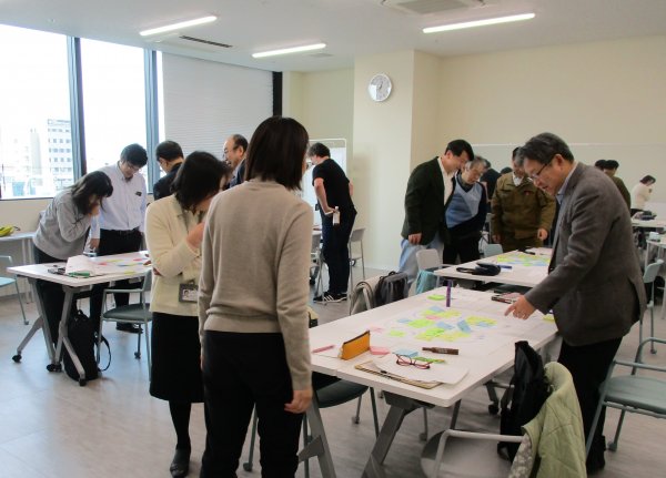 FD研修グループワークの様子２.JPG