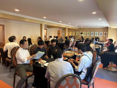 07_5日目懇親会.jpg