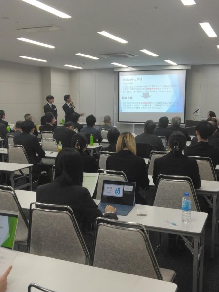 プレゼンテーションの様子jpg