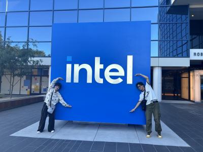 03_2日目Intel本社前.jpg